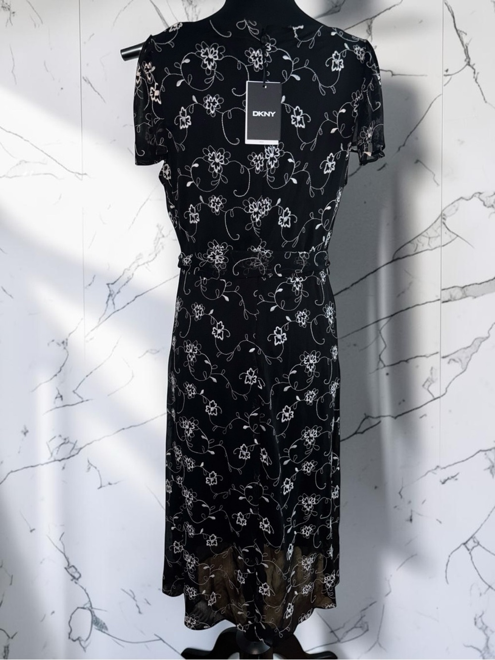DKNY Floral Midi Dress w/ White Bloom Print, P2P:21.5”, L:46”, NWT, RT $129 - Picture 2 of 13
